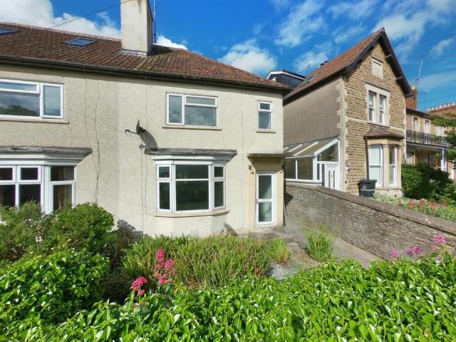 house for rent in Alexandra Road, BA11 1LU