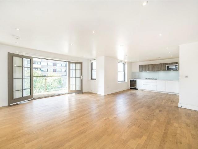 house for rent in Alexandra Road, Hampstead