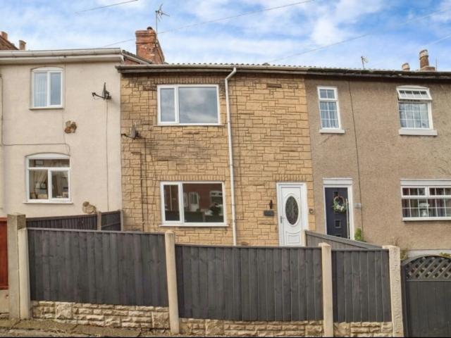 house for rent in ALPORT TERRACE, WESTHOUSES, ALFRETON, DE55 5AE