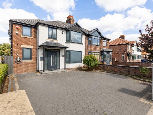 house for rent in Altrincham Road, Brooklands, M23