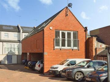 house for rent in Alveston Place, CV32 4SN