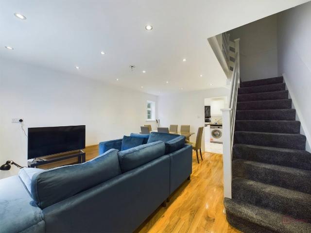 house for rent in Angus Drive, Ruislip, HA4 0SB