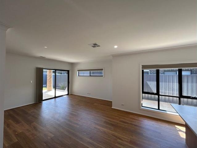 House for Rent in Angle Vale Stunning Brand New Home in 'the heart of Angle Vale Modern Living at Its Best!