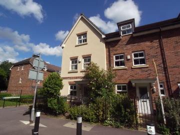 house for rent in Ascot Berkshire SL5 8JE Cranbourne Towers