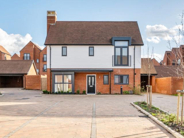 house for rent in Ashford