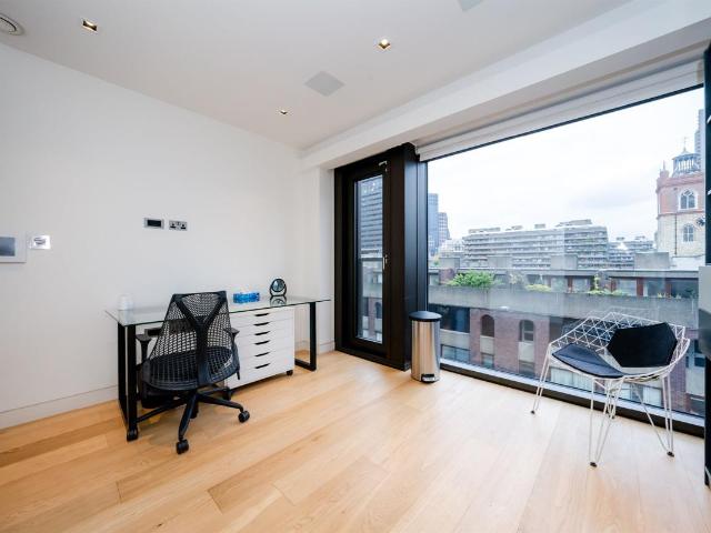 house for rent in Apartment, Roman House, Wood Street, London