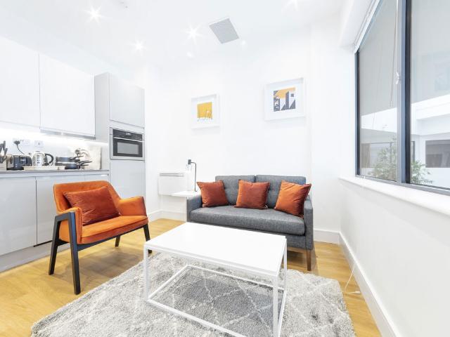 house for rent in Atria House, Slough