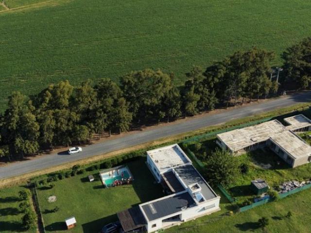 house for rent in Av. Cincunvalacion y Sorrento Rosario, Argentina