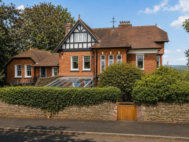house for rent in Ballfield Road, Godalming, GU7 2HB, GB