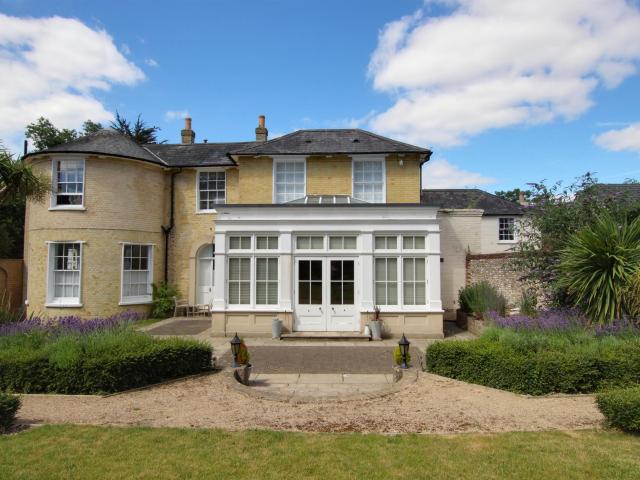 house for rent in bartons road havant
