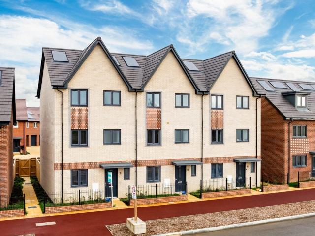 house for rent in Barrosa Way, Whitehouse, MK8
