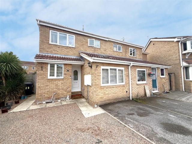 house for rent in Bassett Close, Brayton