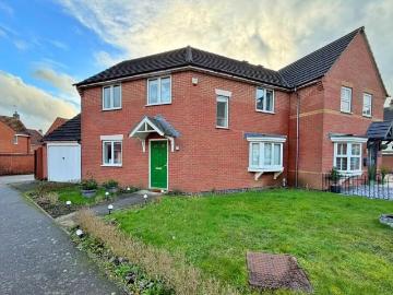 house for rent in Benches Furlong, CV23 0GE