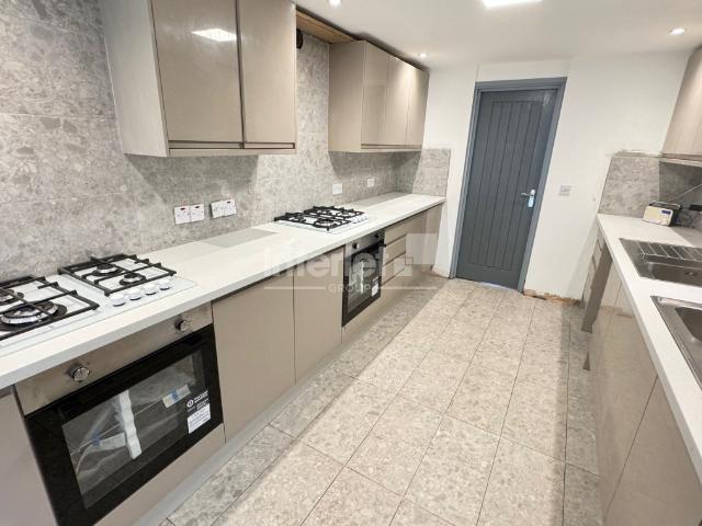 Bedford Street, Property #6806