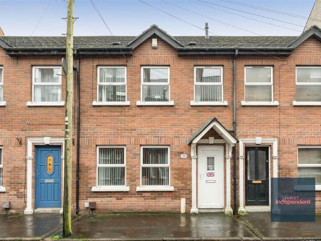 house for rent in Bedroom 1, 10a Clonavon Terrace, Ballymena, BT43 5BE