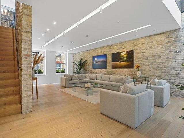 house for rent in Bingham Place, W1U