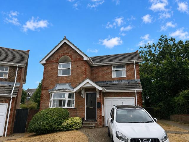 house for rent in Binstead