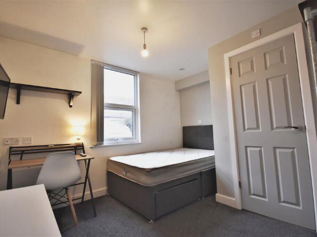 house for rent in Bolingbroke Road, CV3 1AP