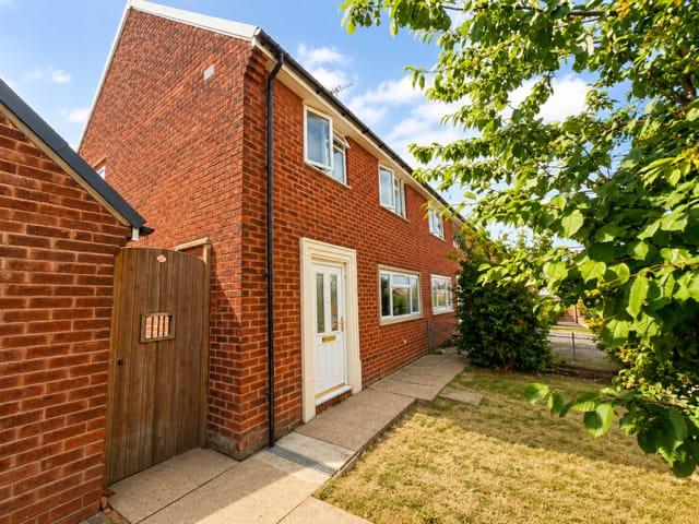 house for rent in Browning Close, Worksop