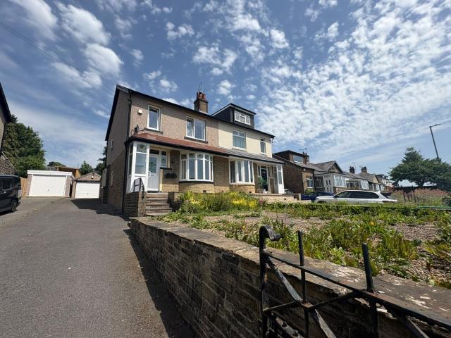 house for rent in Bradford Road, BD20