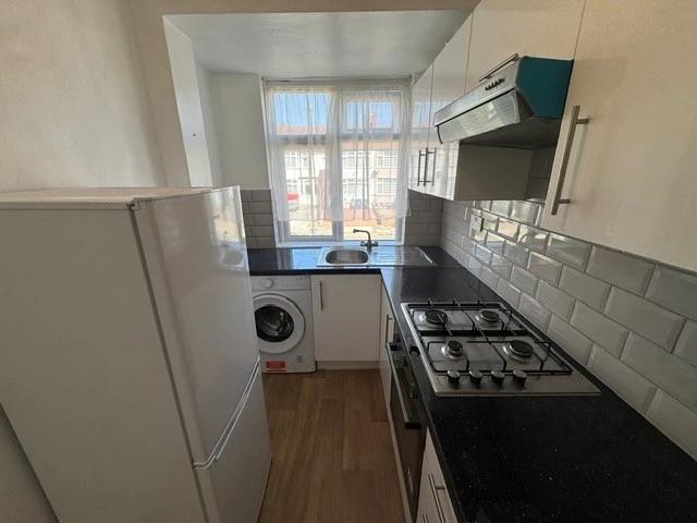 house for rent in Brent Park Road, Brent Cross, London, Greater London, NW4