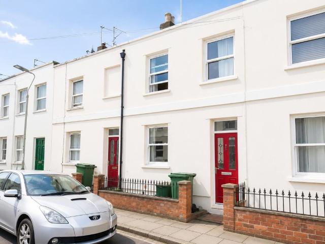 house for rent in Burton Street, GL50 3NE