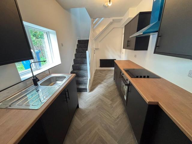 house for rent in Burnley Road, Bacup, OL13 8QE