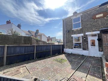 house for rent in Cambridge Road, Lowestoft, Lowestoft