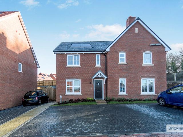 house for rent in Campbell Grove, Stone cross, Stone cross