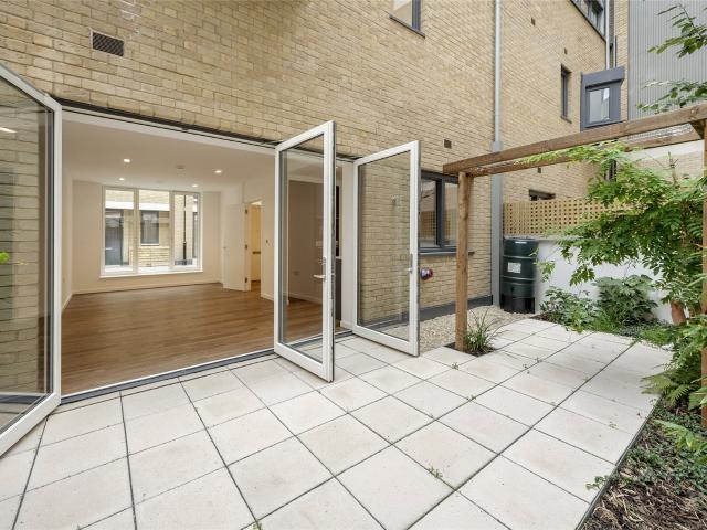 house for rent in Cantle Mews, North Kensington, W10