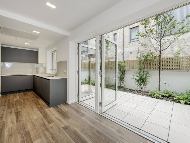 house for rent in Cantle Mews, North Kensington, W10