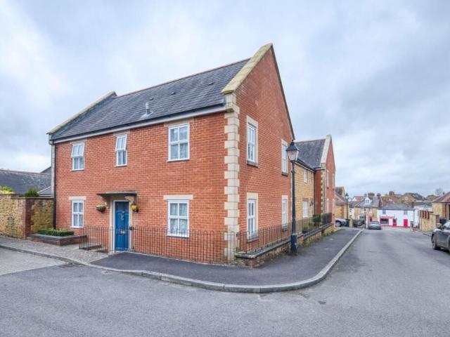 house for rent in Castle Rise, BA7 7ND