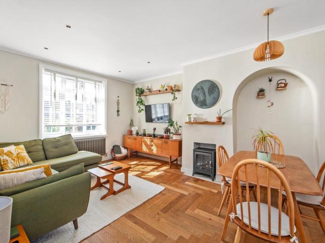 house for rent in Catford, London, SE6 Swallands Road