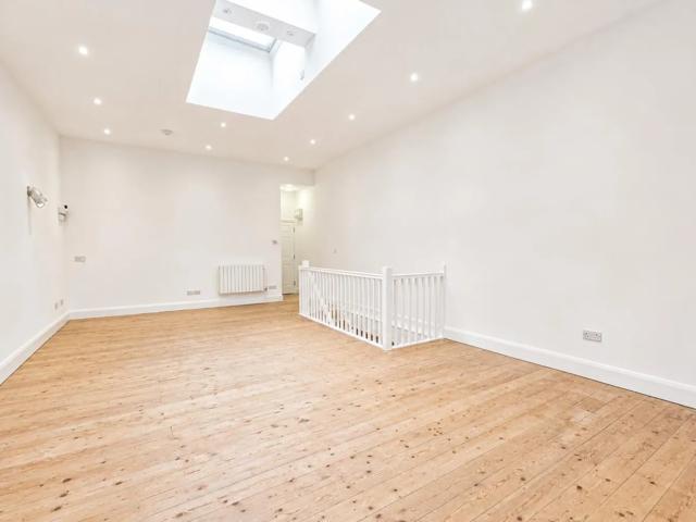 house for rent in Chatsworth Road, Hackney, E5