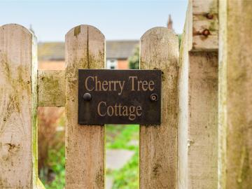 house for rent in Cherry Tree Cottage, High Street, Carlton, Bedfordshire, MK43 7LA