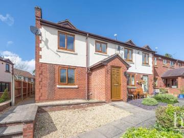 house for rent in Church Farm Court, CH64 2XP