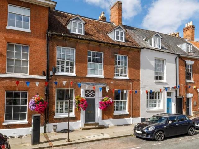 house for rent in Church Street, CV34 4AB