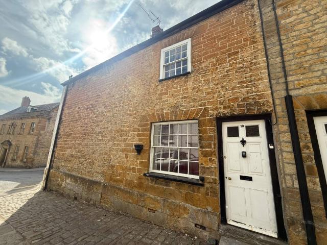 house for rent in Church Street, Crewkerne, Crewkerne
