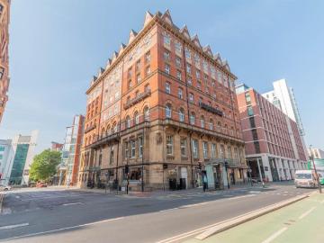house for rent in City Central, Wellington Street