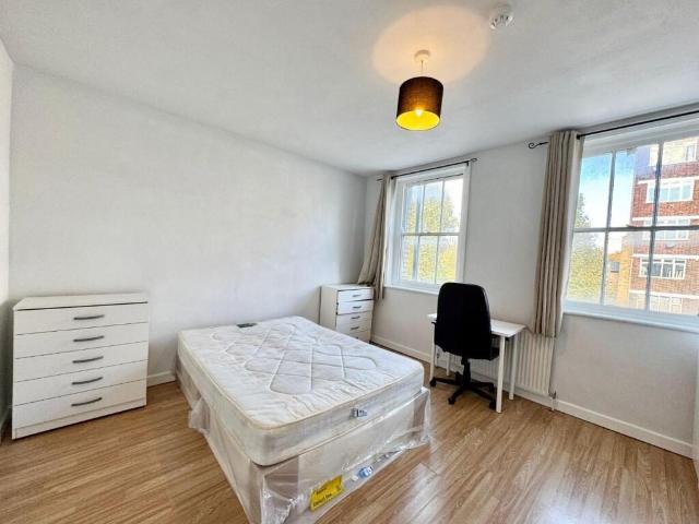 house for rent in Commercial Road, E1 0LB