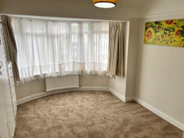 house for rent in Conway Crescent Perivale, UB6