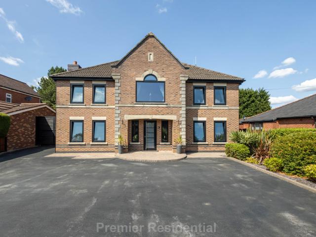 house for rent in Cockey Moor Road, Bury