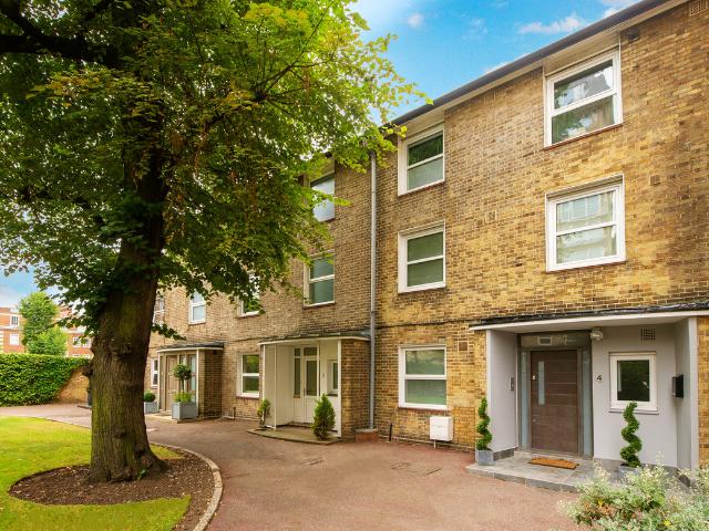 house for rent in Court Close, London, NW8