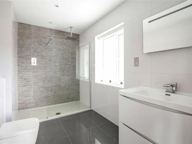 house for rent in Cross Way, SO21 2BZ