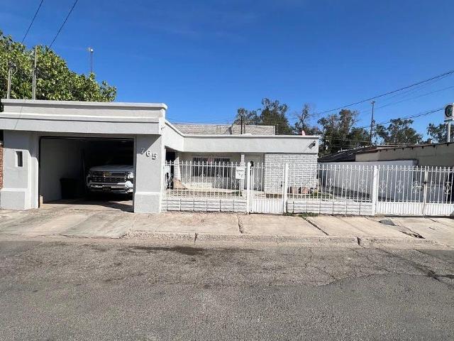 House for rent in Cuahutemoc Norte neighborhood