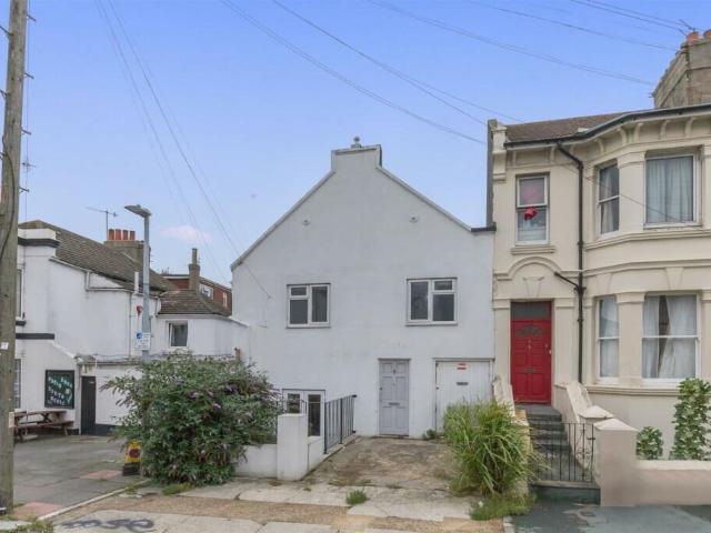 house for rent in De Montfort Road, BN2 3AW