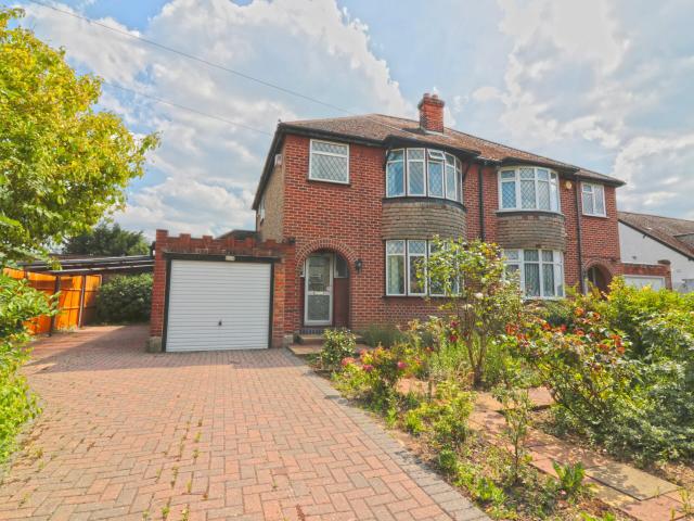 house for rent in Dedworth Road, Windsor