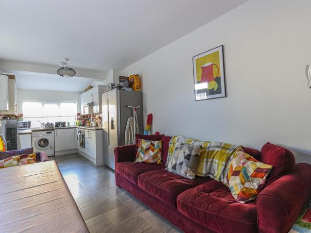 house for rent in Dogfield Street, Cardiff, CF24 4QL