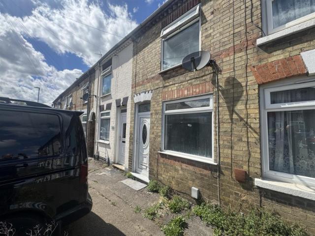 house for rent in Dogsthorpe Road, Peterborough