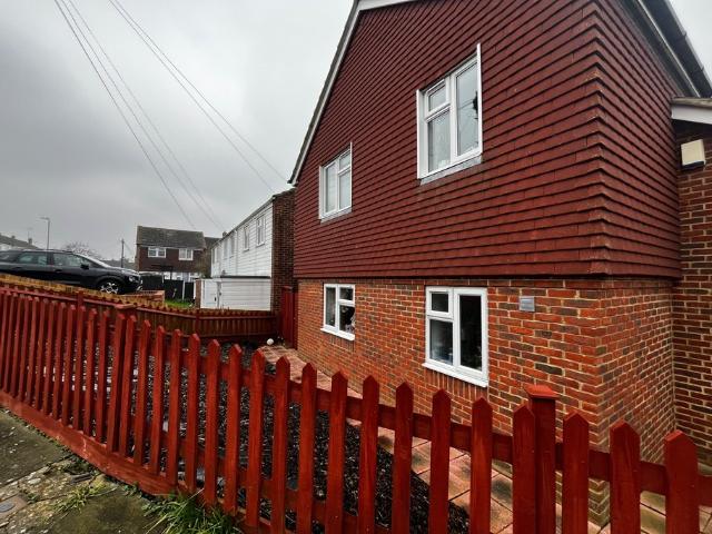 house for rent in Durham Close, Canterbury, Kent CT1 3QL